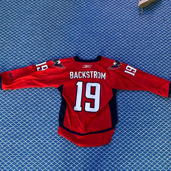 Washington Capitals Backstrom Jersey. - Picture 2 of 2